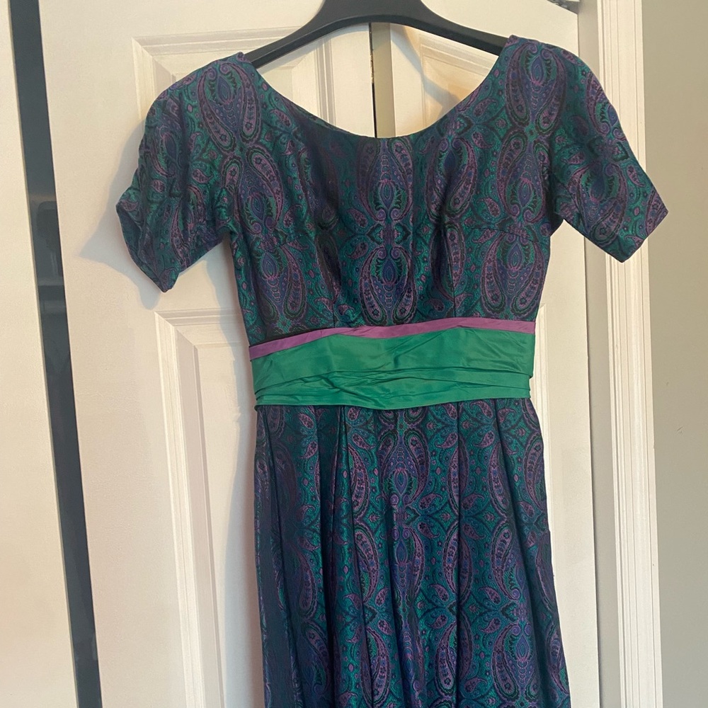 Vintage 50’s awesome paisley cocktail dress.